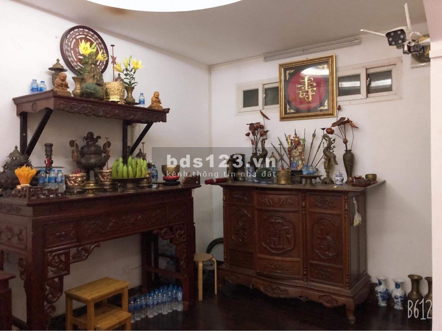 Bán nhà đẹp ngõ 213 Trung Kính, ô tô vào nhà dt 55.8m2 6 tầng mt 5.5m giá 13,5 tỷ