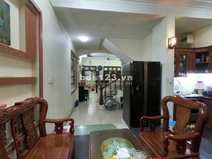 Bán Gấp Nhà đẹp Phạm Văn Đồng, Q.Bắc Từ Liêm DT 80m2 x 4T, Giá 6.3 tỷ.