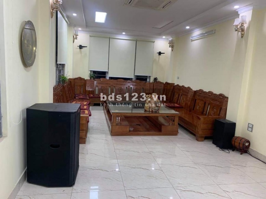 Mỹ Đình nhà mặt tiền Ô tô đỗ cửa, Kinh doanh tầng 1, năm tầng còn lại cho thuê