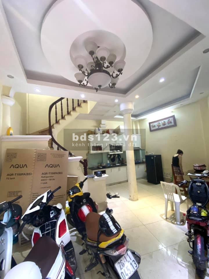 Bán nhà Hồ Tùng Mậu, 36m2, 4 tầng, mặt tiền 8m, 3.2 tỷ, nhà vượng khí