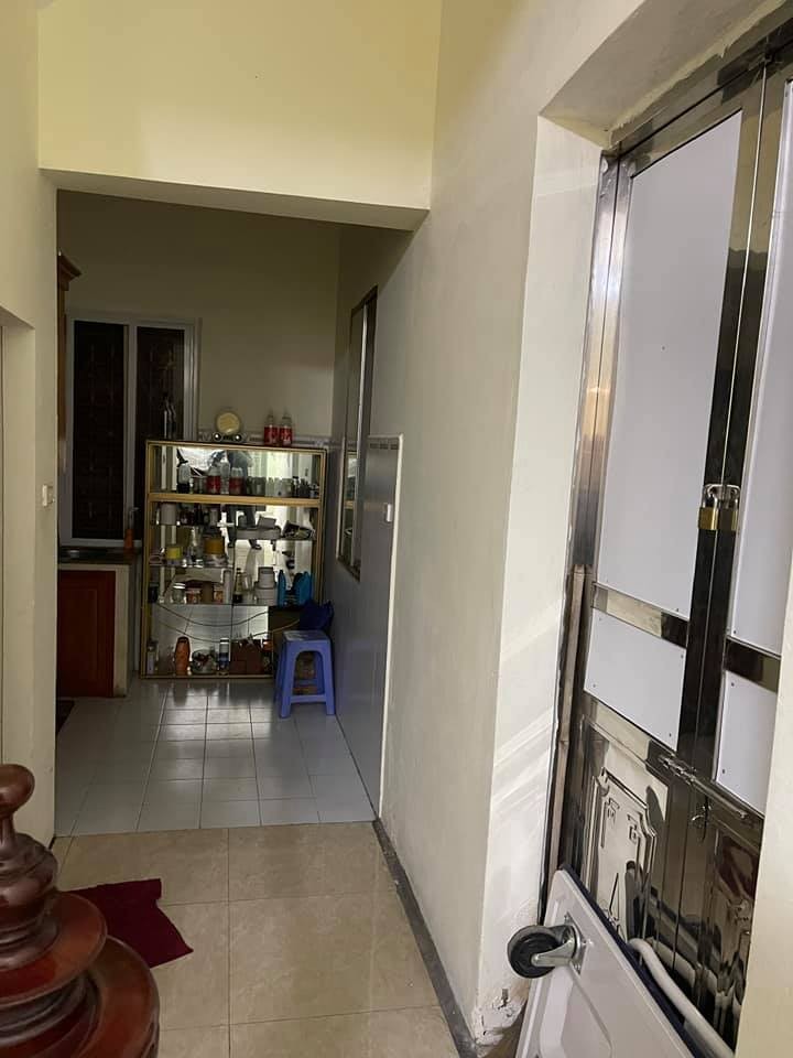 Hiếm quá, bán nhà Nguyễn Văn Cừ, Long Biên, 34m2 x 3 Tầng x 2.xx tỷ, Lô góc, 3 thoáng, LH 0944267031