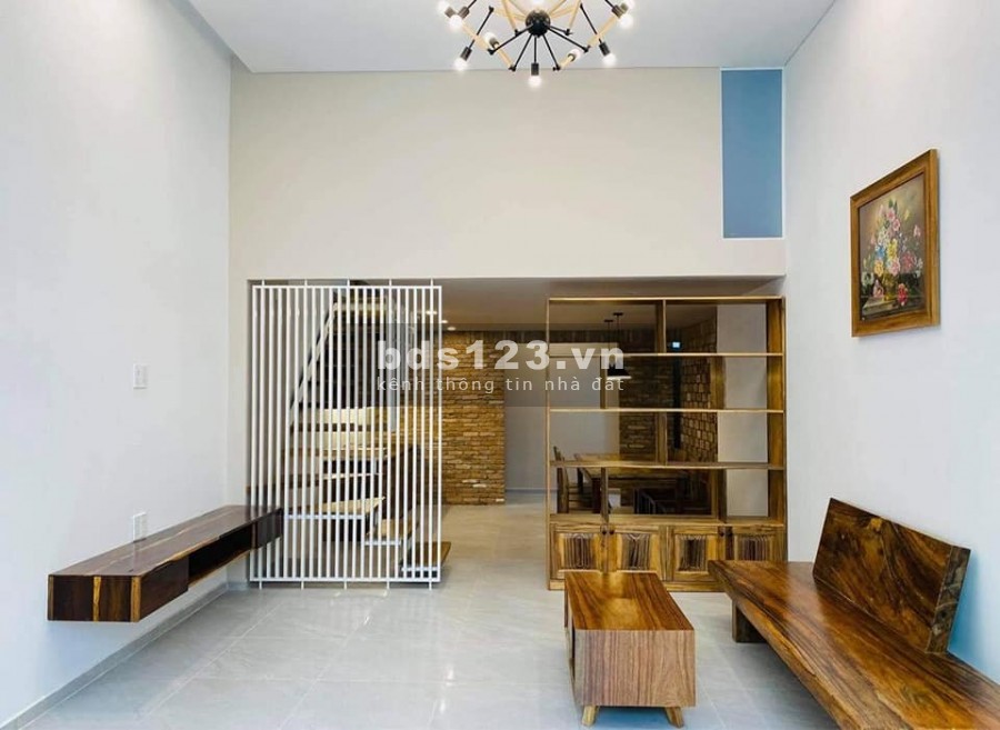 Quang Trung phường 10 diện tích 70m2 giá chỉ 5.5 tỷ bán đất tặng nhà.