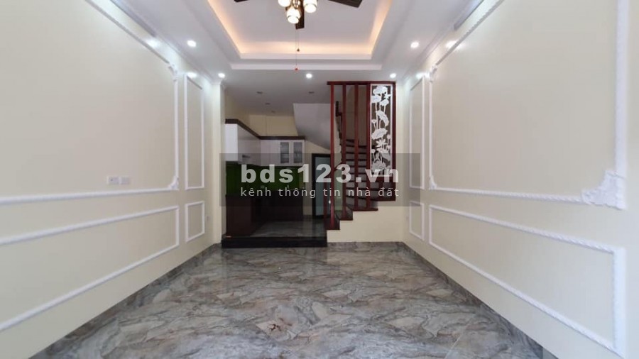 Hạ giá tụt huyết áp nhà phố Trạm lô góc dt 44m2 x 5 tầng, giá nhỉnh 4 tỷ