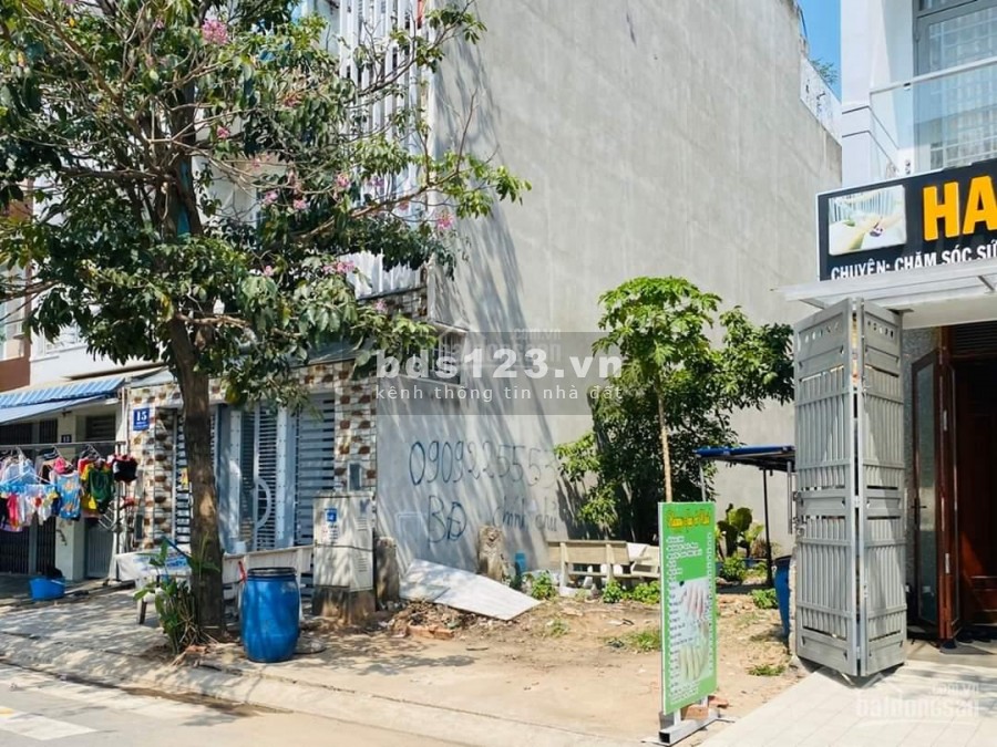 Cần bán lô đất 2 mặt tiền vị trí đẹp trong khu vực Đông Dân Giá Tốt để đầu tư 1 tỷ 900 tr