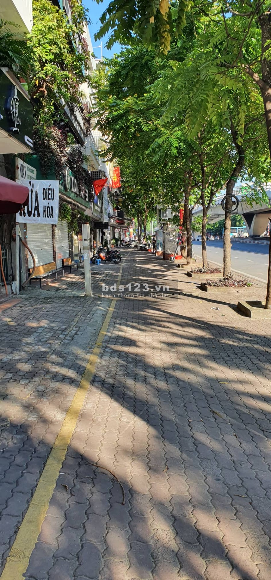 Mặt phố Trần Khát Chân, Hai Bà Trưng, vỉa hè, KD đỉnh cao, 55mx5T xMT7m. LH:0989191397
