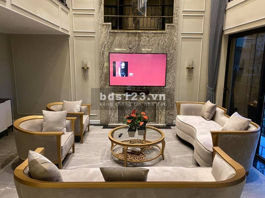 Biệt Thự Vip Hồ Tây, dt 98m2, 8 tầng, mt 12m, 59 tỷ, thang máy, 3 thoáng view hồ. Sổ vuông đẹp