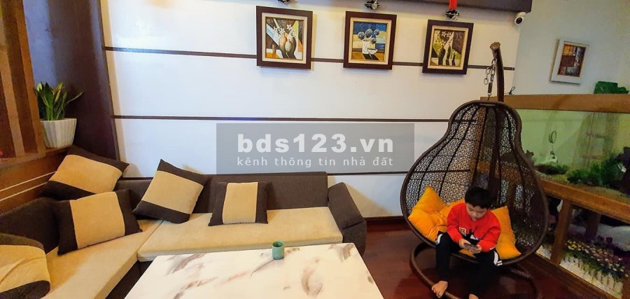 Bán nhà Nguyễn Văn Linh- Long Biên, ô tô đỗ cửa, 50m2-5m mặt tiền, giá 4.8 tỷ