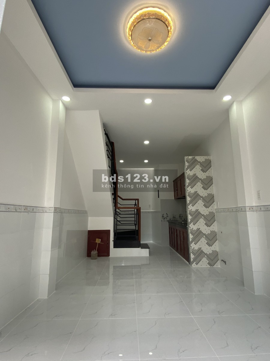 Nhà MỚI 2 tầng, 3.1x8 hoàn công, hẻm 3 gác Lò Gốm Quận 6, giá 3ti4 thương lượng