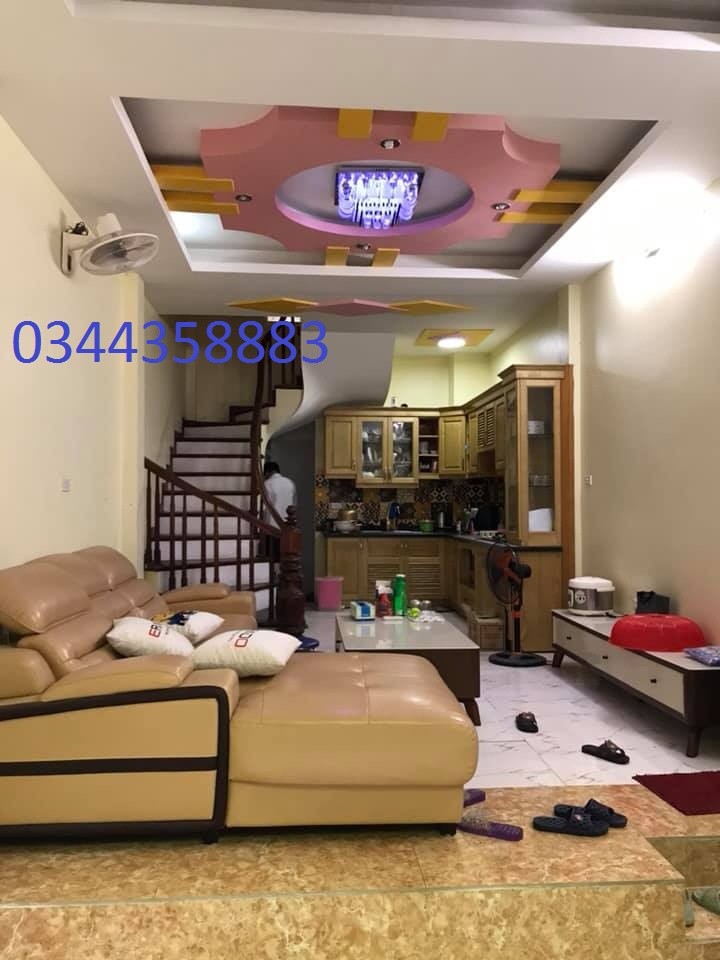 Nhà đẹp trung tâm Đống Đa đầy đủ tiện nghi, có diện tích, 36m2, 4 tầng