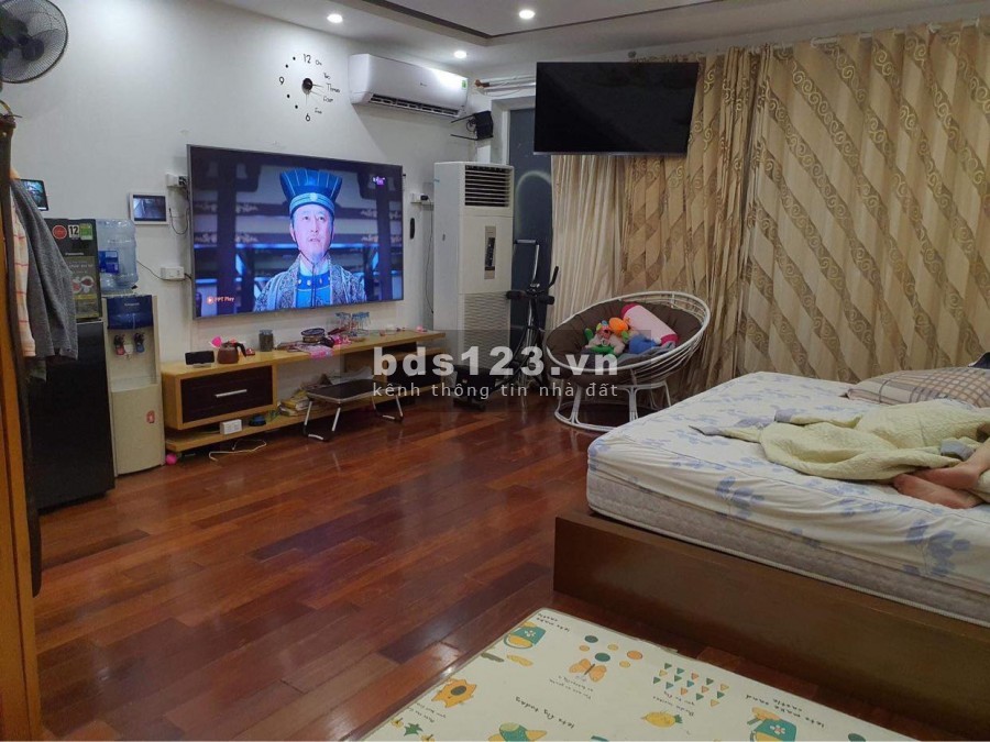Bán nhà đẹp ngõ 213 Trung Kính, full nội thất, ô tô vào nhà dt 55.8m2 6 tầng mt 5.5m, giá 13,5 tỷ