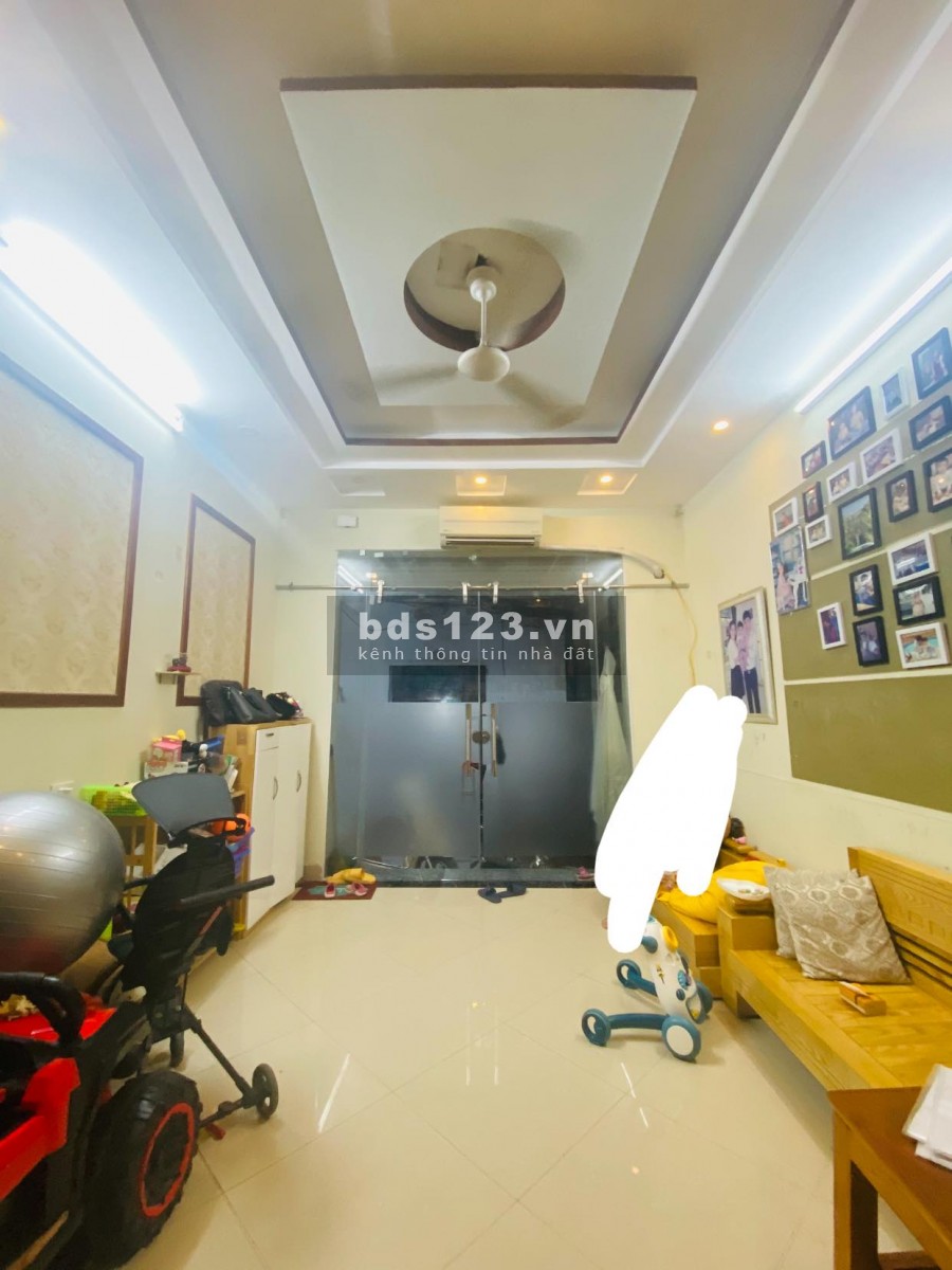 Hoàng Mai, 50m đến ôtô, nhà đẹp, diện tích 36m2, giá bán 3.35…