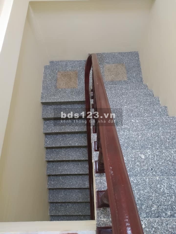 Bán nhà ngõ Hoà Bình - MK, 53m, 4 tầng, mt 4.3m, 7m ra ngõ ô tô, giá 4.65 Tỷ.