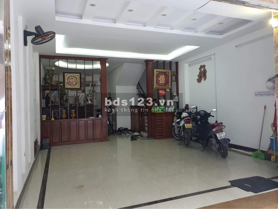 Bán nhà đẹp ngõ 213 Trung Kính, full nội thất, ô tô vào nhà dt 55.8m2 6 tầng mt 5.5m, giá 13,5 tỷ