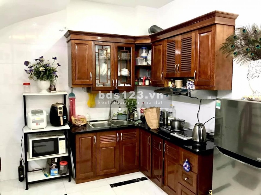 Bán nhà Nguyễn An Ninh 26m2 giá 1 tỷ tặng nhà 3 tầng, trung tâm thành phố luôn