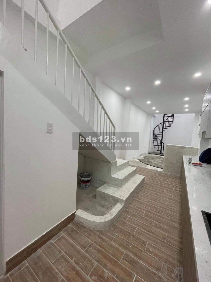 Khuông Việt diện tích 68m2 hẻm xe hơi 6tỷ Phú Trung Quận Tân Phú