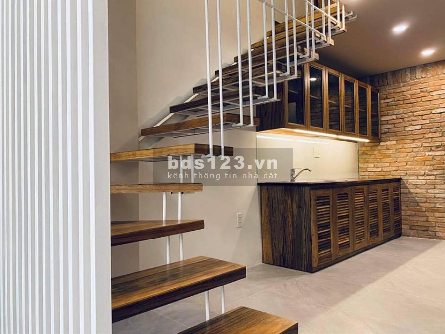 Quang Trung phường 10 diện tích 70m2 giá chỉ 5.5 tỷ bán đất tặng nhà.