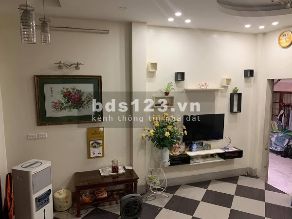Bán gấp nhà Phố Xã Đàn, dt 85m2, 5T, mt 5.6m, kinh doanh giá 10tỷ6