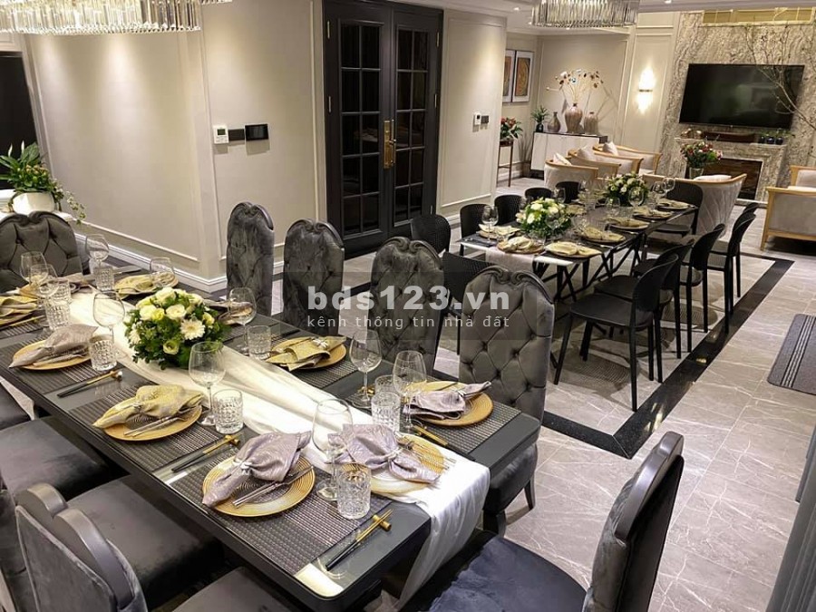 Biệt Thự Vip Hồ Tây, dt 98m2, 8 tầng, mt 12m, 59 tỷ, thang máy, 3 thoáng view hồ. Sổ vuông đẹp