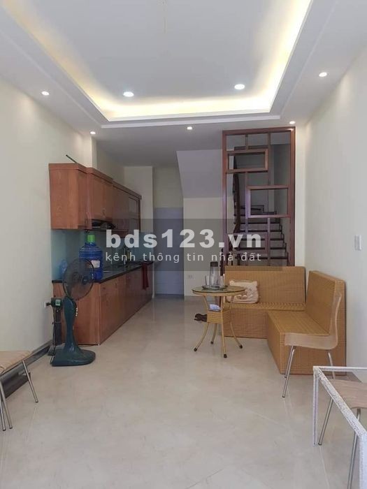Bán gấp nhà Đội Cấn trung tâm Ba Đình, sân rộng, lh 0354704000