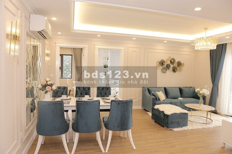 Căn góc 97m2, 3 ngủ, 2WC, 3 ban công hướng đông nam, view bể bơi tại KĐT Sài Đồng. Giá chỉ 3,3 tỷ, LS 0%. Nhận nhà ở ngay