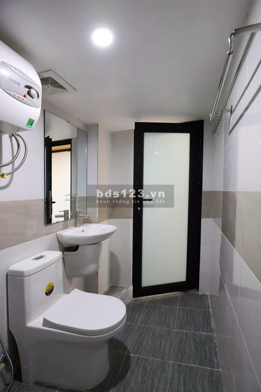 Hàng khủng ccmn 7 tầng đúc, thang máy, 26 phòng dòng tiền 80 triệu/tháng, giá 15.5 tỷ