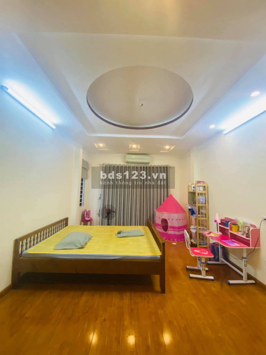 Hoàng Mai, 50m đến ôtô, nhà đẹp, diện tích 36m2, giá bán 3.35…