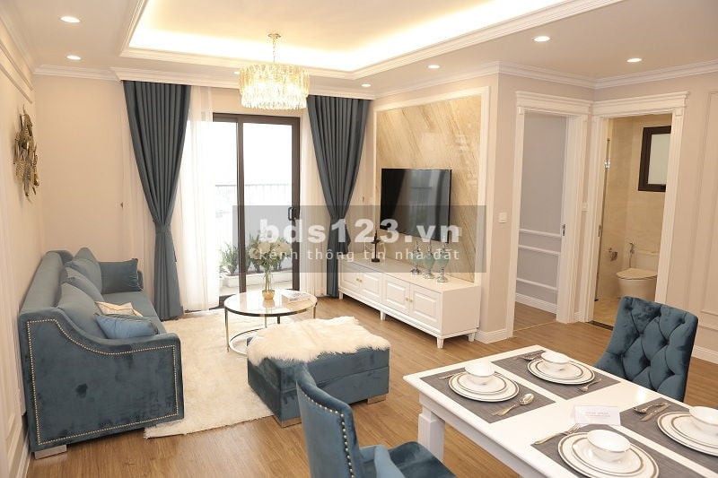 Căn góc 97m2, 3 ngủ, 2WC, 3 ban công hướng đông nam, view bể bơi tại KĐT Sài Đồng. Giá chỉ 3,3 tỷ, LS 0%. Nhận nhà ở ngay