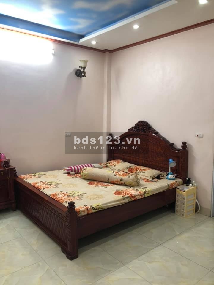 Bán nhà Nguyễn Đức Cảnh ô tô đỗ cửa nội thất xịn, giá 3.4 tỷ