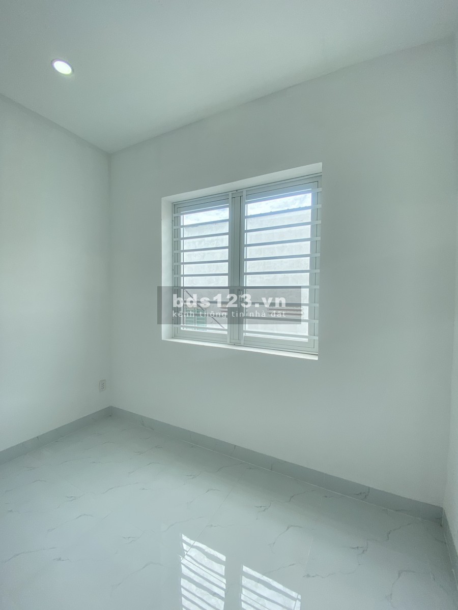 Nhà MỚI 2 tầng, 3.1x8 hoàn công, hẻm 3 gác Lò Gốm Quận 6, giá 3ti4 thương lượng