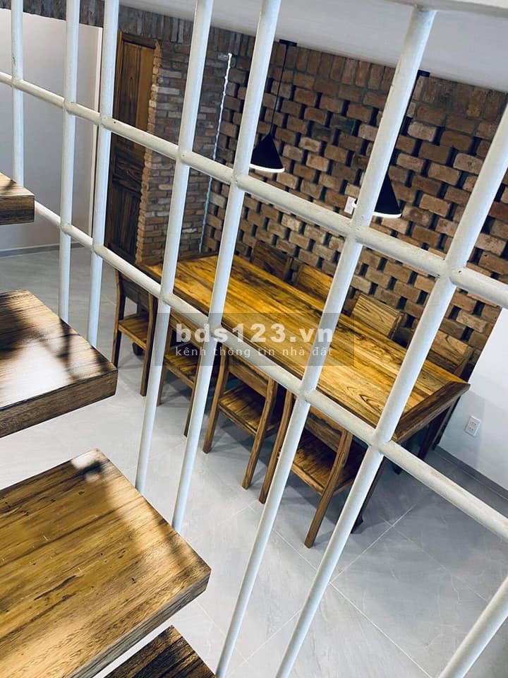 Quang Trung phường 10 diện tích 70m2 giá chỉ 5.5 tỷ bán đất tặng nhà.
