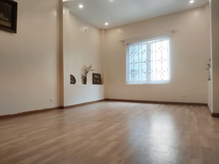 Nhà rộng 43m, nở hậu, 3 ngủ gần Văn Miếu Quốc Tử Giám Đống Đa sát Ba Đình chỉ 3.2 tỷ