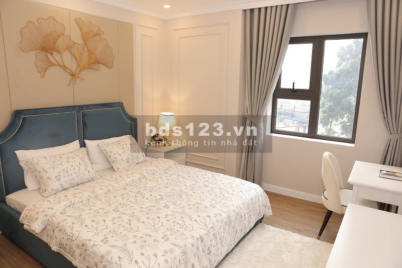 Căn góc 97m2, 3 ngủ, 2WC, 3 ban công hướng đông nam, view bể bơi tại KĐT Sài Đồng. Giá chỉ 3,3 tỷ, LS 0%. Nhận nhà ở ngay