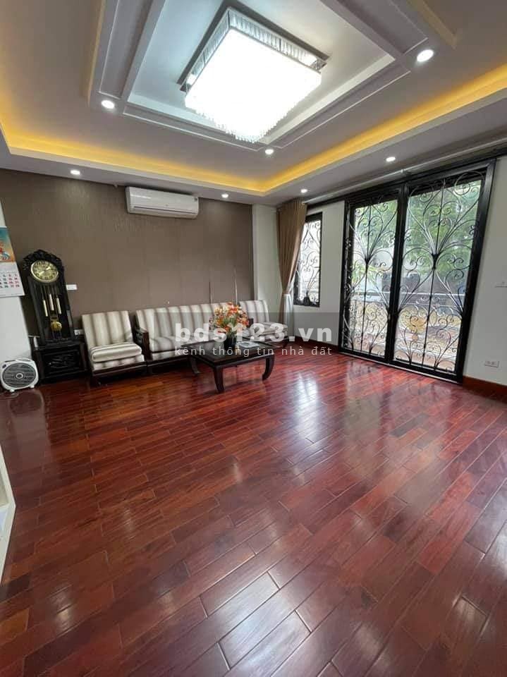 Bán gấp mặt phố Kim Mã Ba Đình, dt 75m2, 6 tầng, mt 4.5m, kinh doanh 2 mặt trước sau