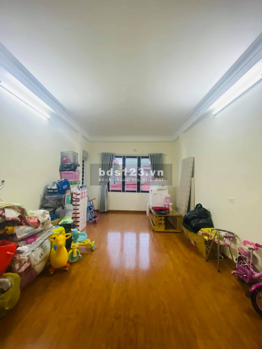 Hoàng Mai, 50m đến ôtô, nhà đẹp, diện tích 36m2, giá bán 3.35…