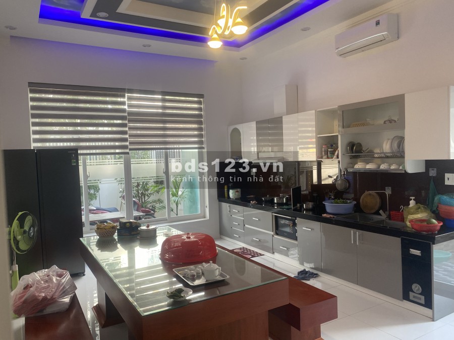 Bán biệt thự phường Tân Phong Biên Hoà 12 x20 góc 2mặt tiền giá 5,9tỷ
