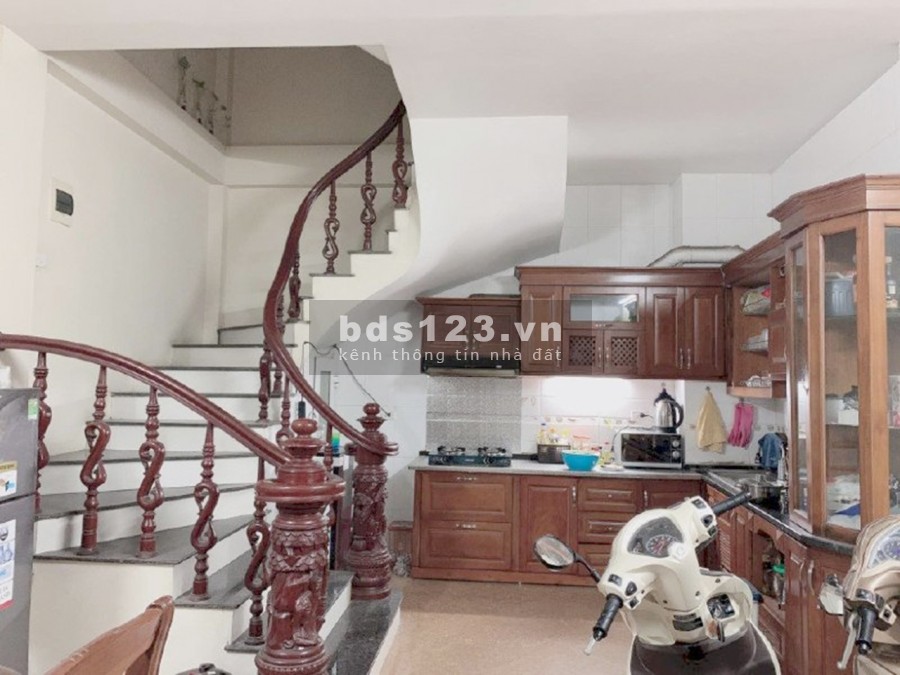 Bán hẻm 3m DT 53m2 Trung tâm Quận 10 giá chỉ 5,2 tỷ liên hệ 0906204283