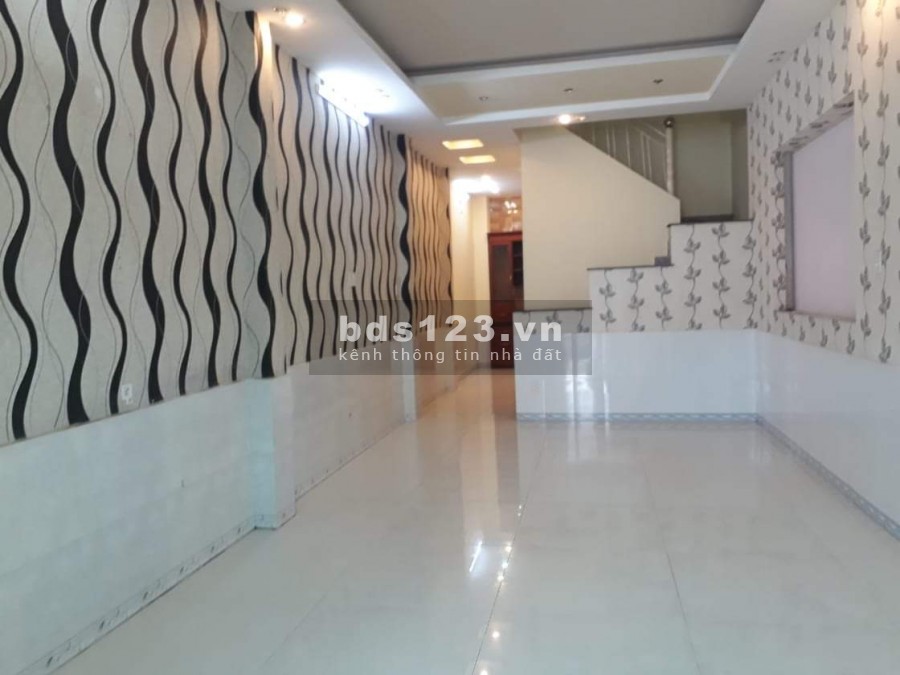 Bán nhà hẻm ô tô Phan Huy Ích, Quận Tân Bình 3 tầng 59m2 giá chỉ 5.8 tỷ