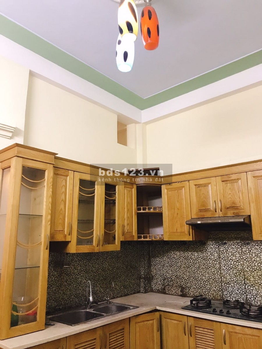 Cần bán nhà Ngõ 250 Kim Giang, Hoàng Mai, Nhà gần phố ô tô tránh 42m2x4 Tầng 3.75 tỷ.