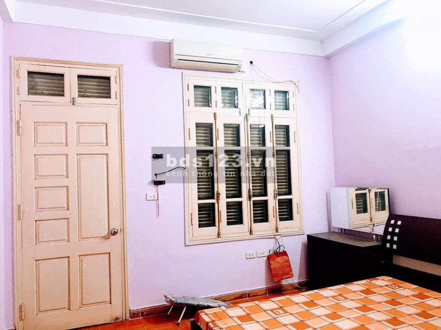 Cần bán nhà Ngõ 250 Kim Giang, Hoàng Mai, Nhà gần phố ô tô tránh 42m2x4 Tầng 3.75 tỷ.
