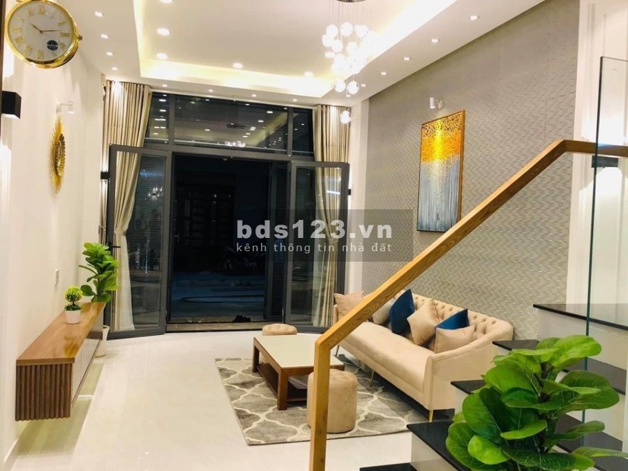 Hẻm xe hơi 5 tầng đúc kiên cố đường Âu Cơ chỉ với 4.90 tỷ, diện tích 4x11m2