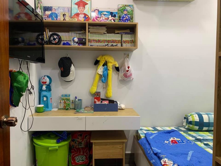 Bán nhà Phùng Văn Cung, Gần Công Viên, Tặng Nội Thất, 22m, giá 3.4 tỷ