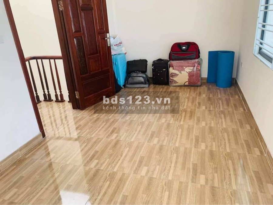 Cần Bán Gấp Nhà Phố Mai Hương 30m×5T.Cách Mặt Phố Chính 70m