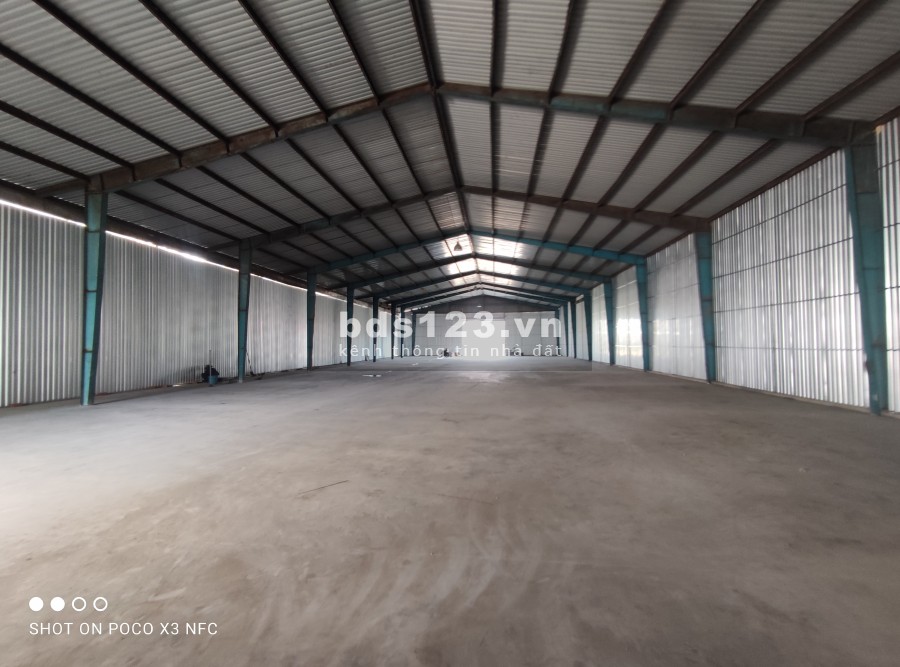 Cho thuê kho xưởng 1.400m2 Xa Lộ Hà Nội, phường Phước Long A, Quận 9-TPHCM