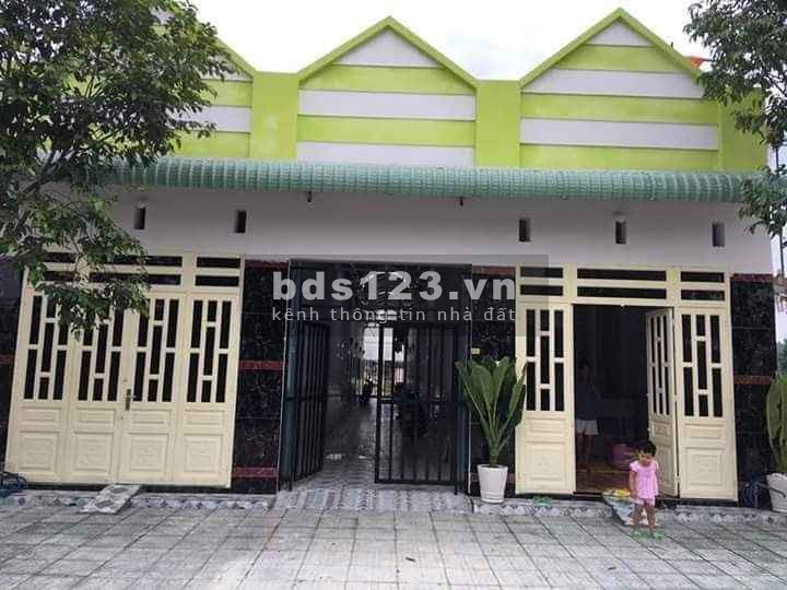 Bán nhà trọ dãy bên tay trái diện tích 150m2 gồm 6 phòng 1kiot, thu nhập tháng 10 triệu nhà mới chính chủ