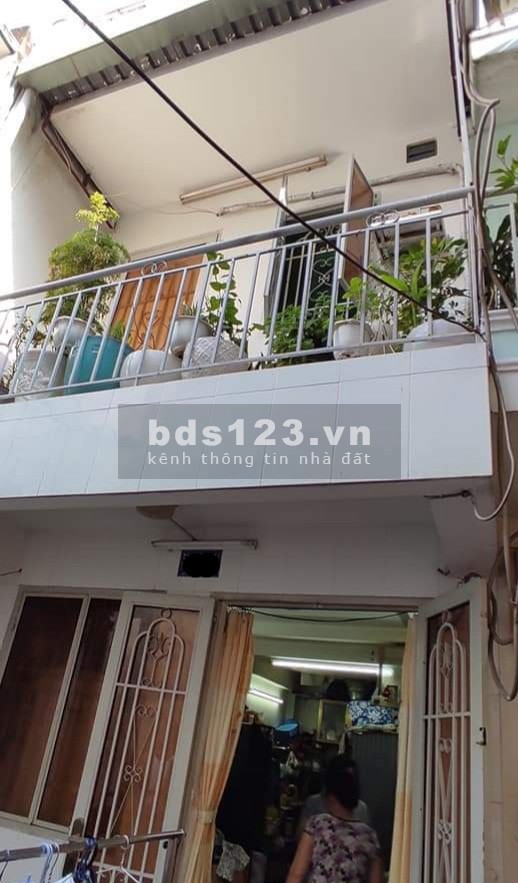 Bán nhà Ni Sư Huỳnh Liên, dt 21m2, có giếng trời, hbg, Tân Bình, giá 2.4 tỷ