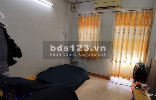 Bán nhà Ni Sư Huỳnh Liên, dt 21m2, có giếng trời, hbg, Tân Bình, giá 2.4 tỷ