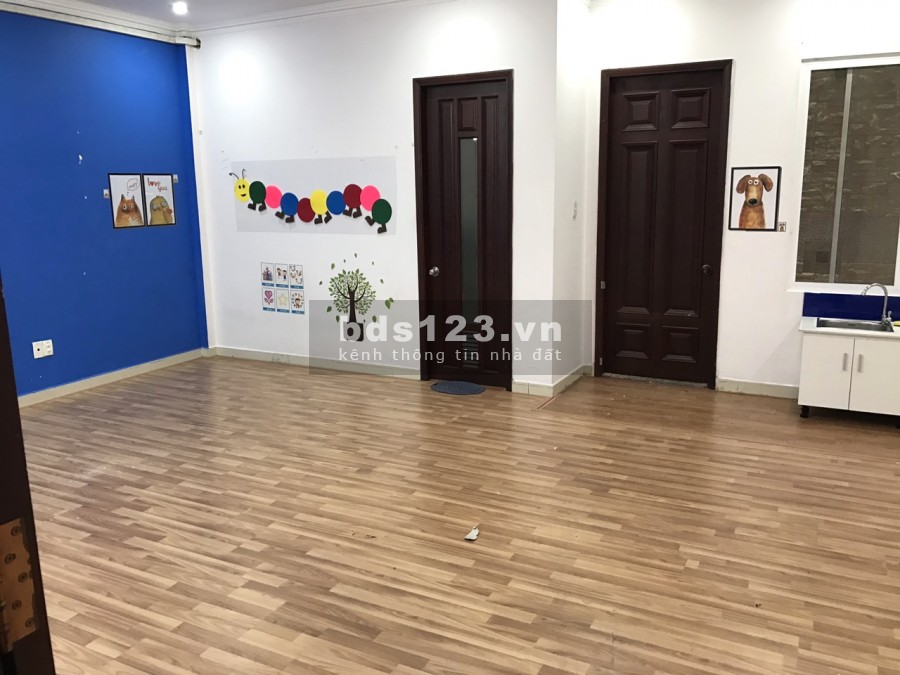 Biệt Thự đường D2, 7x20m, 1 trệt 3 lầu sân thượng, 6 phòng, gara ôtô.