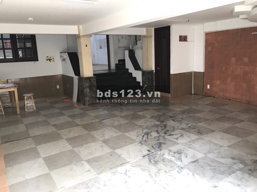 Biệt Thự đường D2, 7x20m, 1 trệt 3 lầu sân thượng, 6 phòng, gara ôtô.