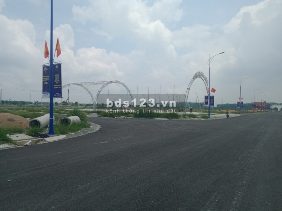 Dự án: Khu Đô Thi Phức Hợp Thăng Long CenTral City, giá 750 triệu/tháng