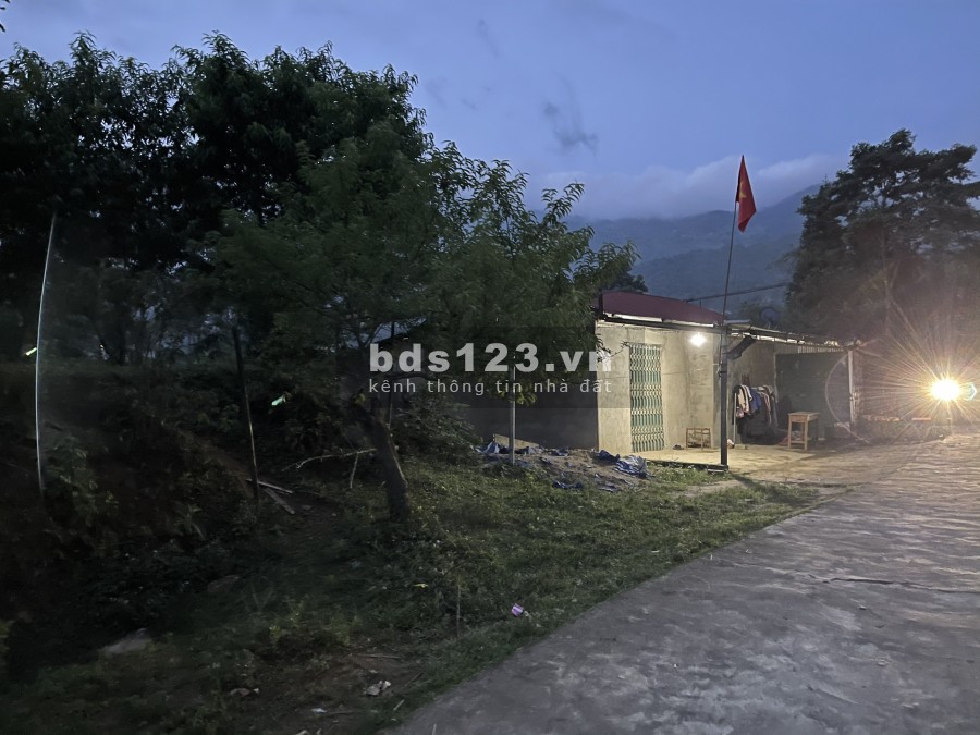 Bán mảnh 600m2 tặng nhà cấp 4 tại thôn Xín Chải – Y Tý Sapa 2